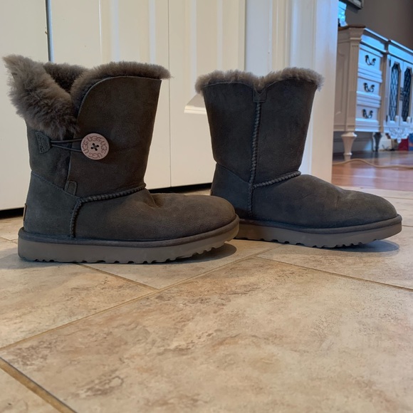 UGG Women's Boots Gray - Picture 2 of 15